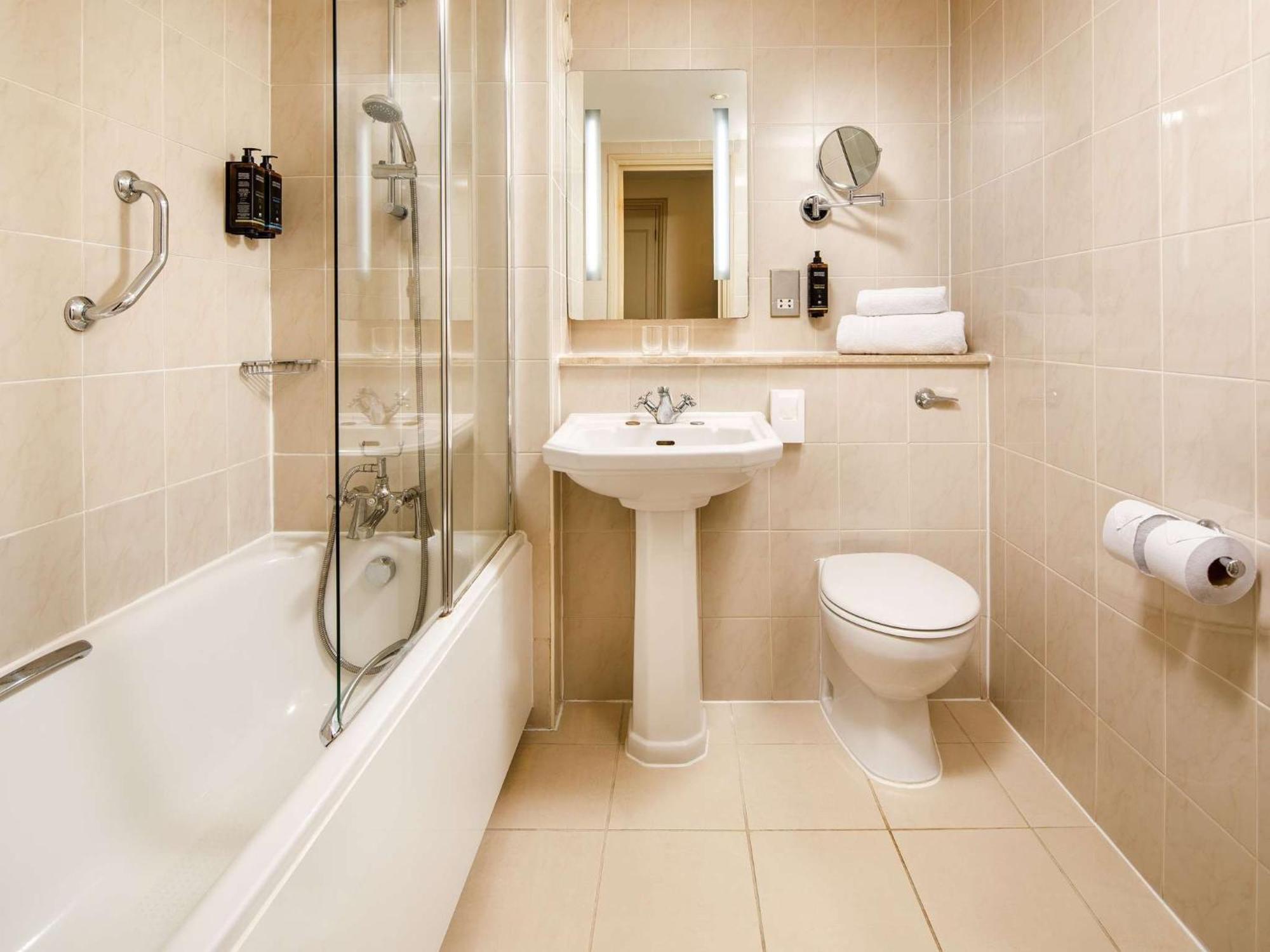 Mercure London Staines-Upon-Thames * Londra