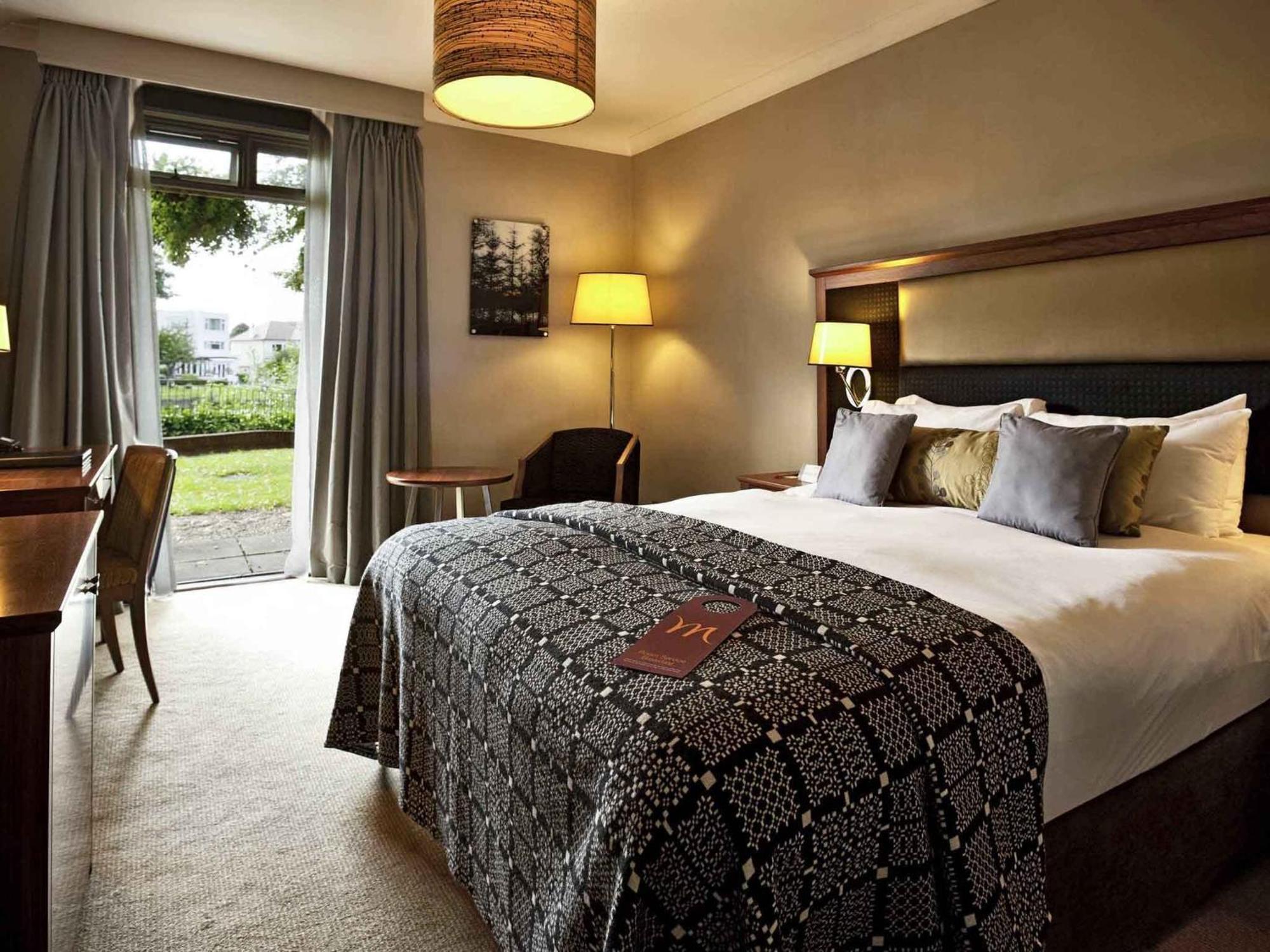 Mercure London Staines-Upon-Thames Hotel Londra